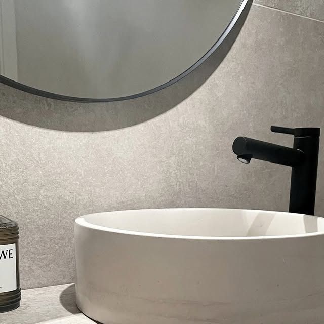 LAI Round Handmade Concrete Basin - Essential collection (37cm)