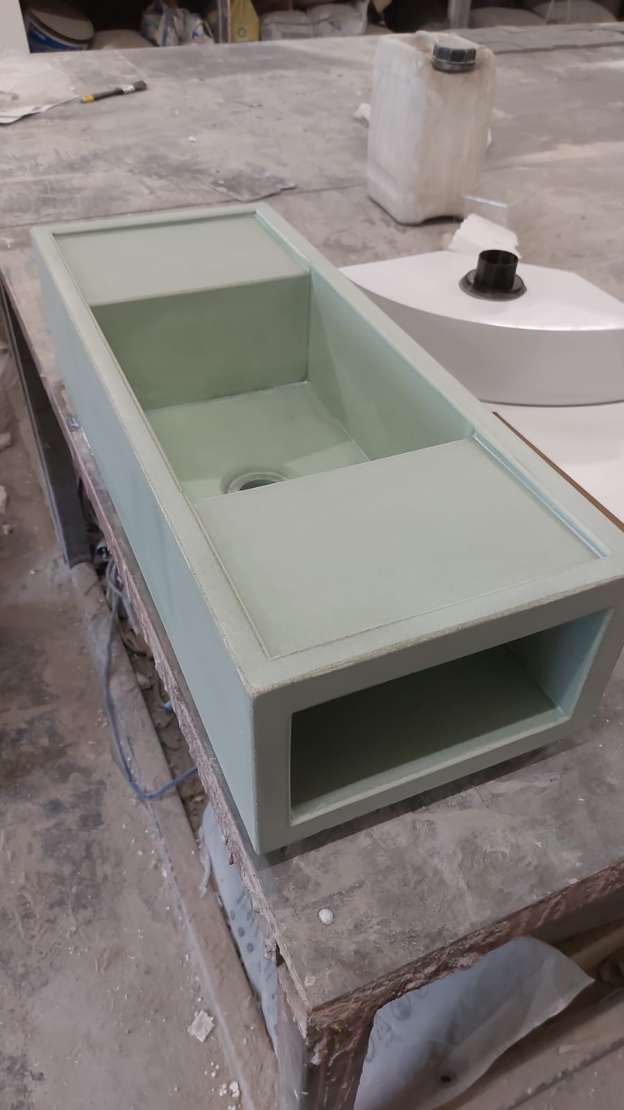 Custom EVE with recessed side platforms