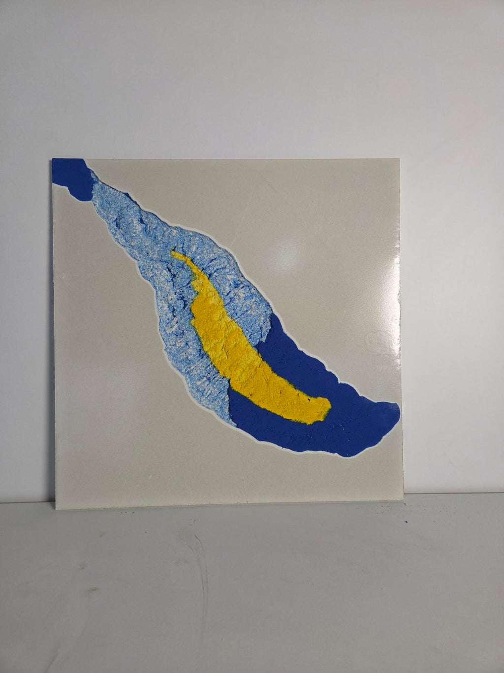 Banana Abstract Concrete Art - Pop-Art Inspired Sculptural Panel (400 × 400 mm)