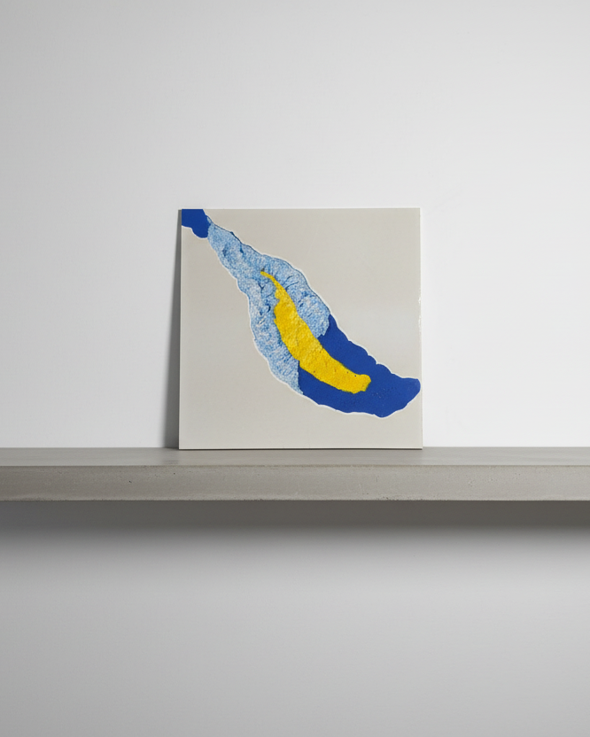 Banana Abstract Concrete Art - Pop-Art Inspired Sculptural Panel (400 × 400 mm)