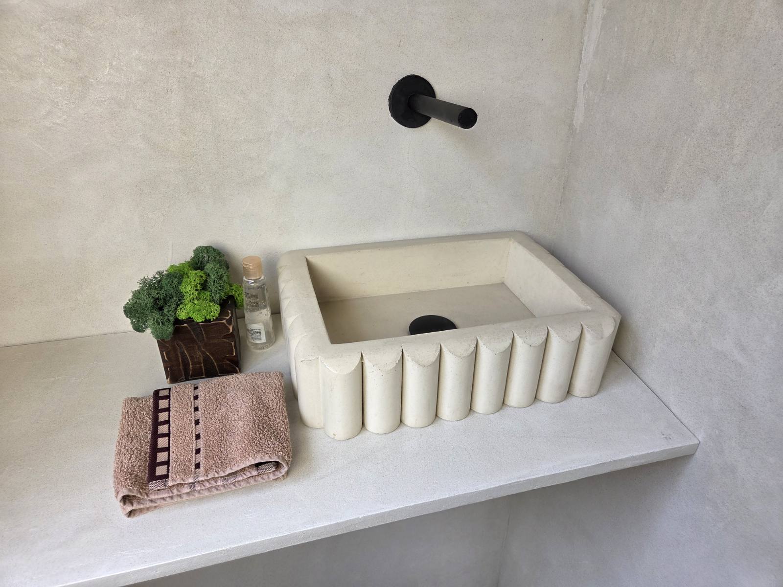 RIVA Concrete Basin with Scalloped Edge - Atelier Collection (39x27.5cm) | In Stock - Ivory