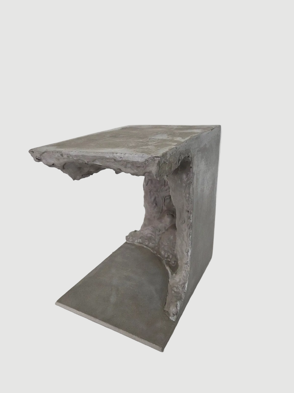 Thea Parallel Side Table - Handcrafted Concrete Sculptural Table