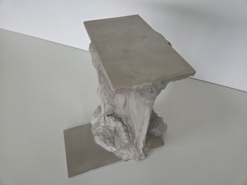 Thea Perpendicular Side Table - Hand-Shaped Concrete Artful Furniture