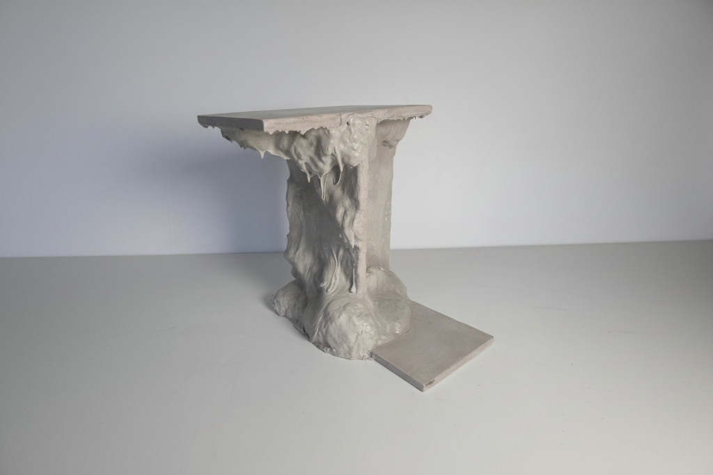 Thea Perpendicular Side Table - Hand-Shaped Concrete Artful Furniture