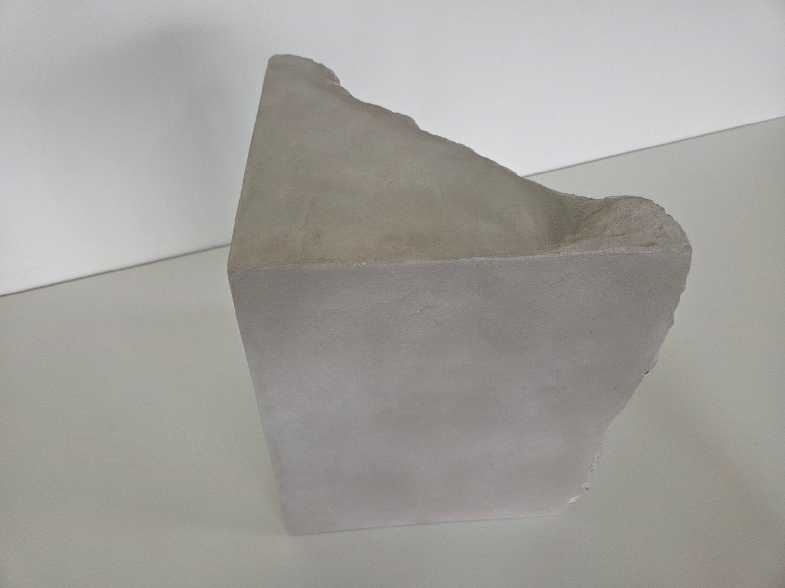 Thea Corner Side Table - Handcrafted Concrete with Sculptural, Cave-Inspired Design