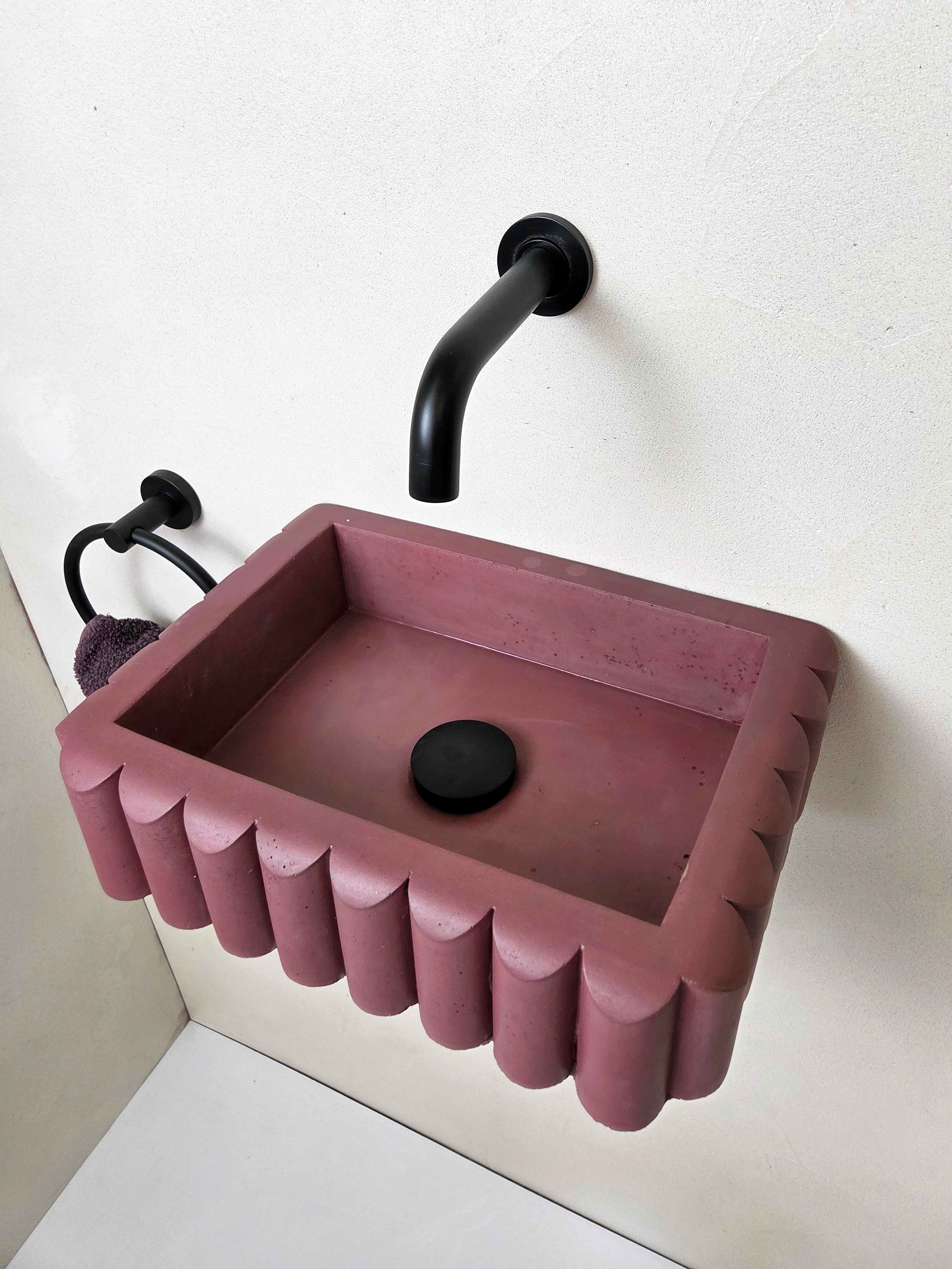 RIVA Concrete Basin with Scalloped Edge - Atelier Collection (39x27.5cm)