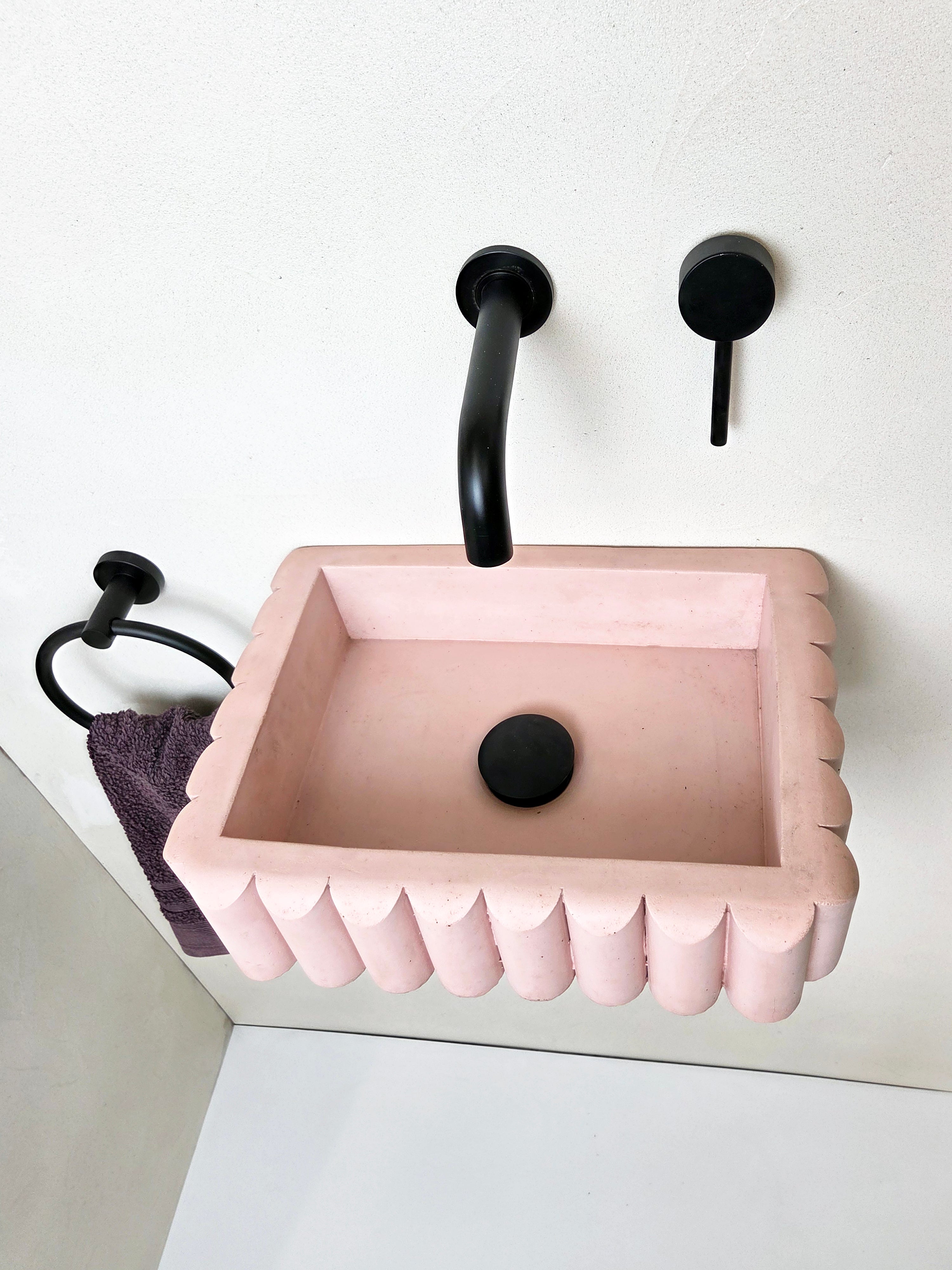 RIVA Concrete Basin with Scalloped Edge - Atelier Collection (39x27.5cm)