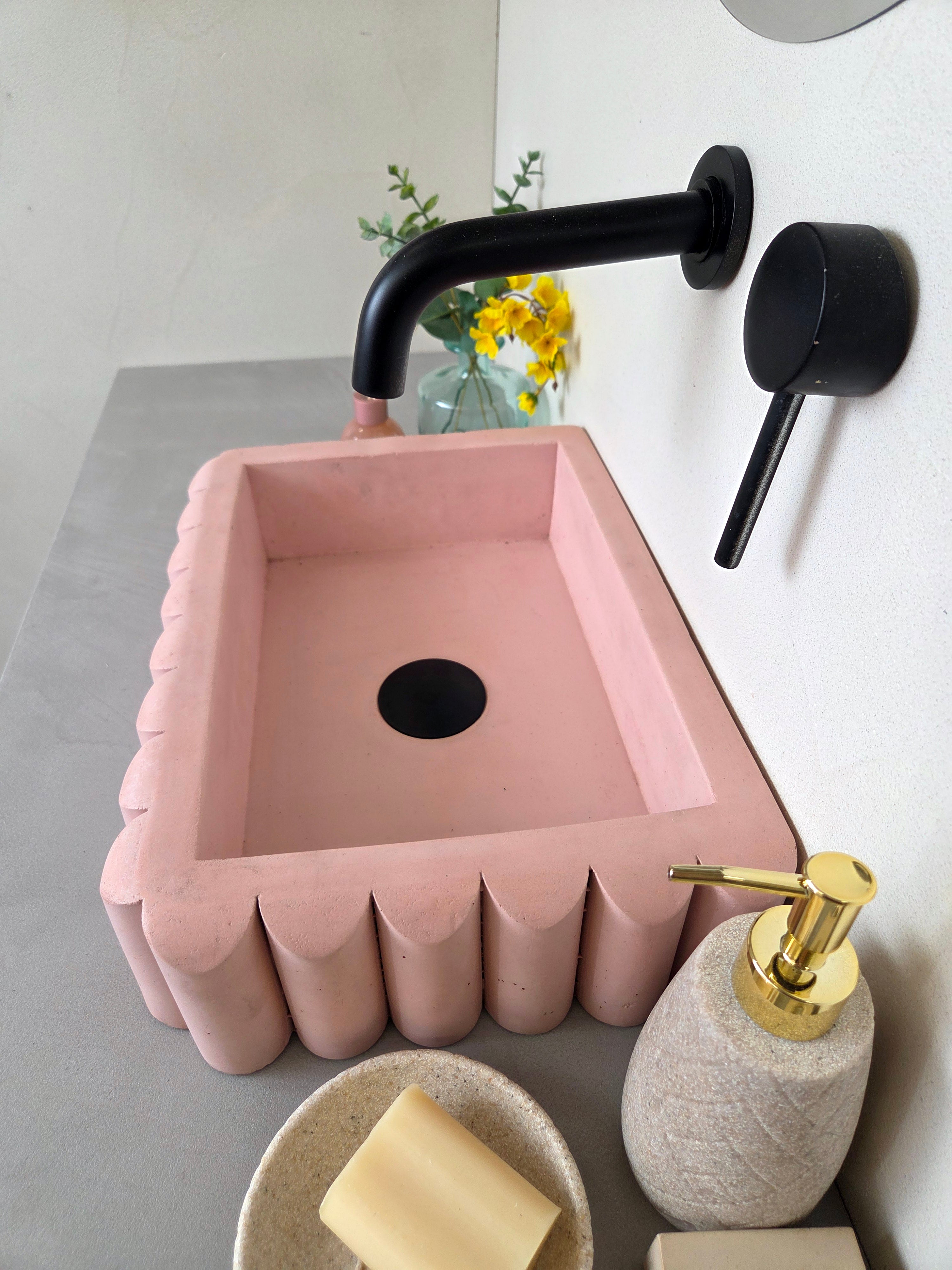 RIVA Concrete Basin with Scalloped Edge - Atelier Collection (39x27.5cm)