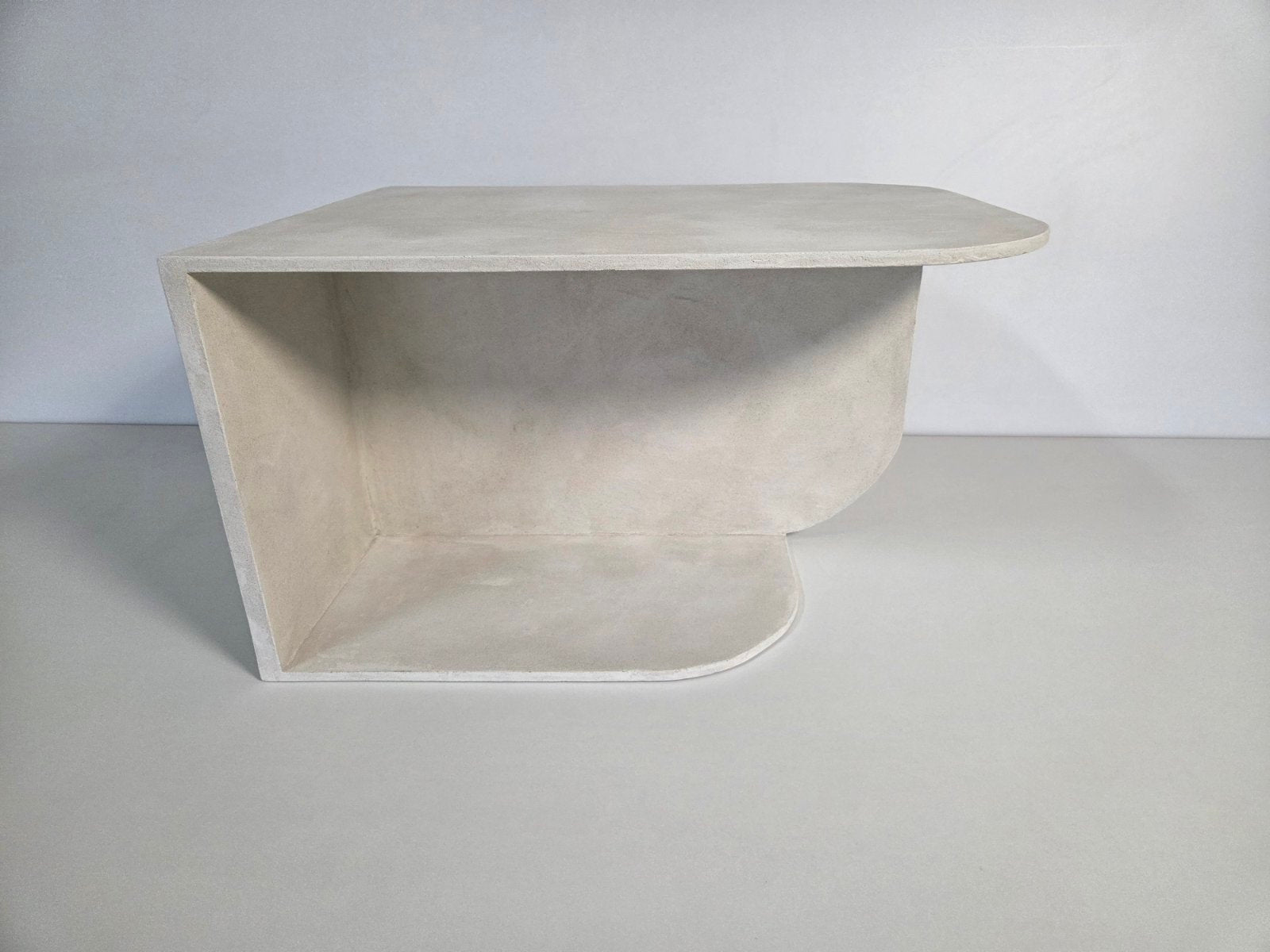 Sculptural Microcement Coffee Table - Modern Concrete Look - Studio Forma